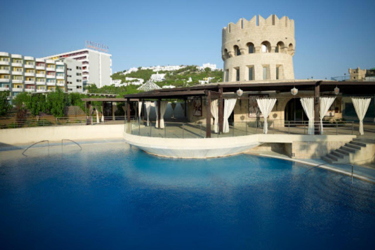 Esperos Mare & Hotell
