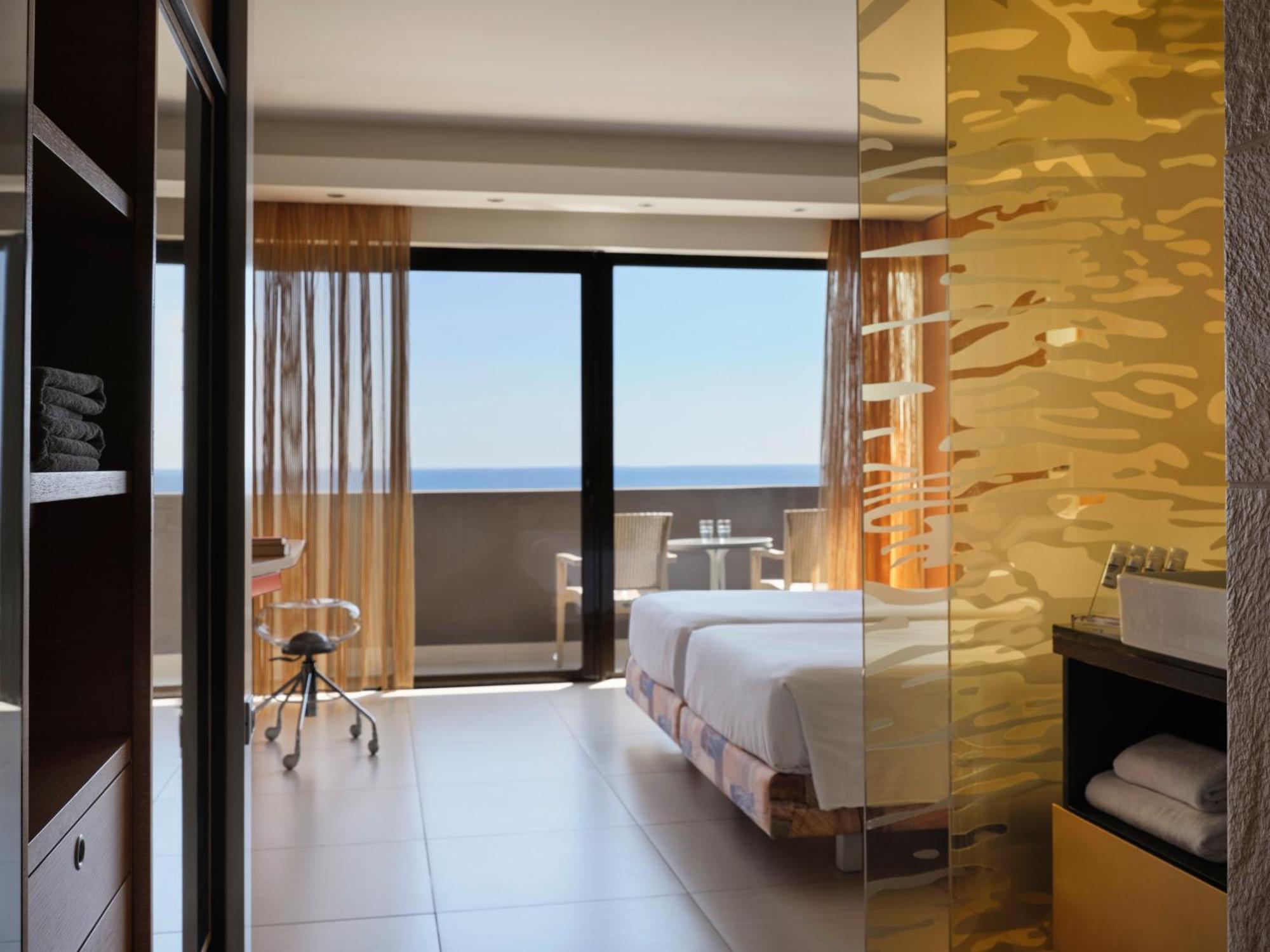 Esperos Mare & Hotell Faliraki